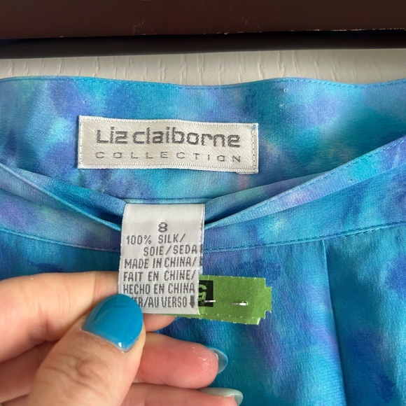 Liz Claiborne 100% Silk high waisted Skirt (fits like an XS) - Picture 4 of 6